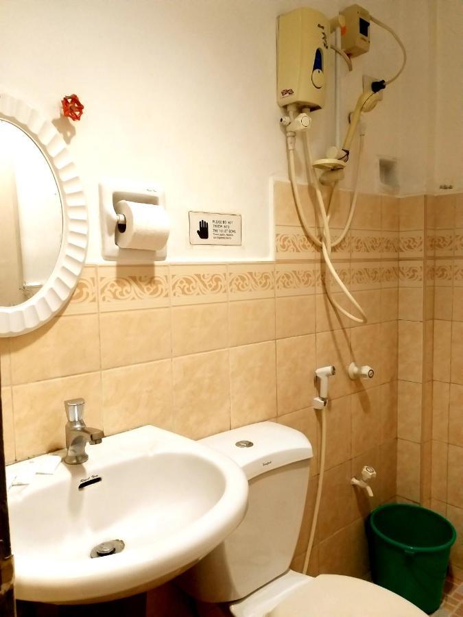 Sola Eleganza Apartelle Quezon City Exteriér fotografie